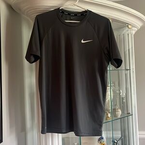 Men’s Small Nike Tshirt